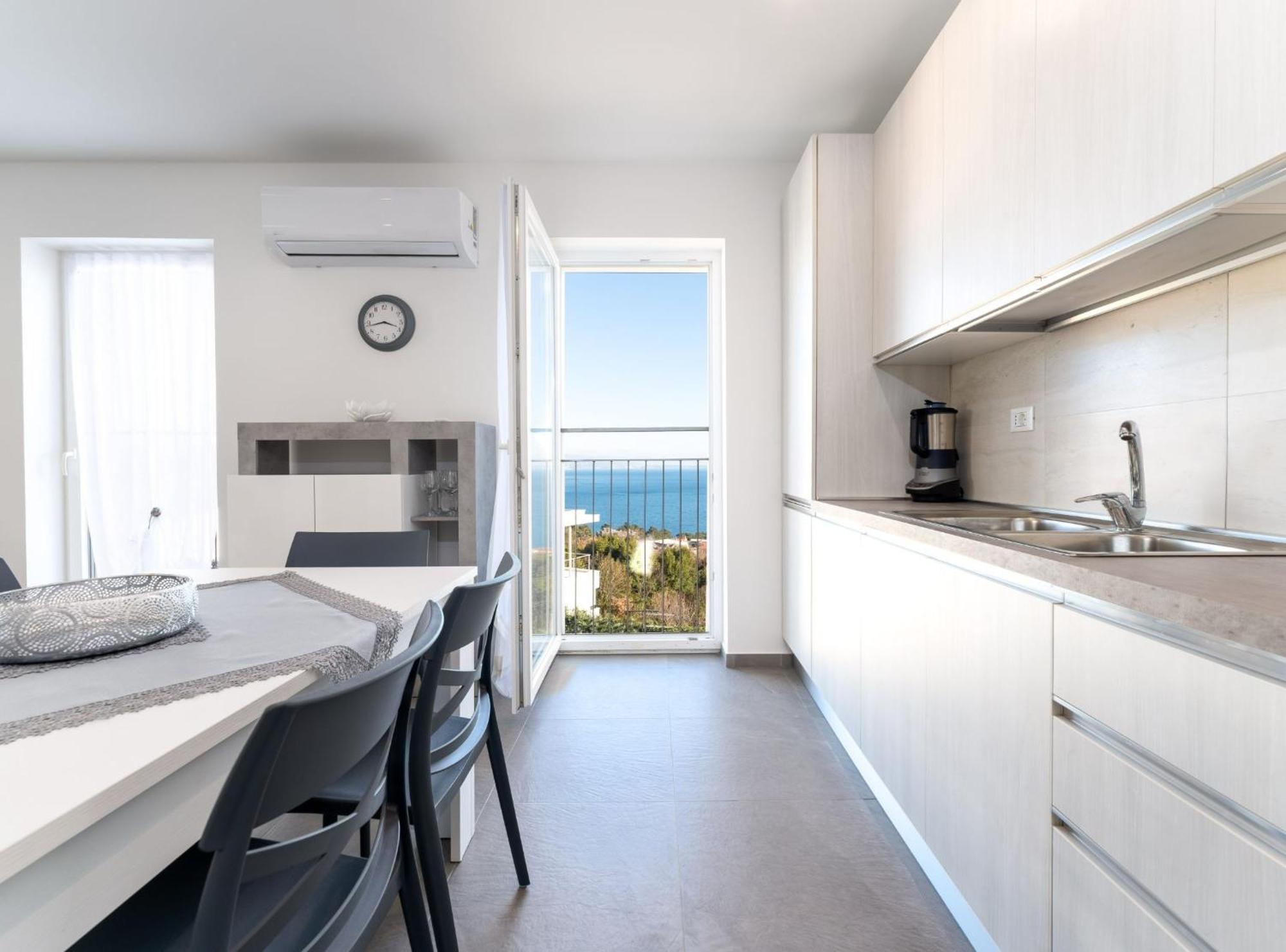 Apartments Baricevic Opatija Ngoại thất bức ảnh